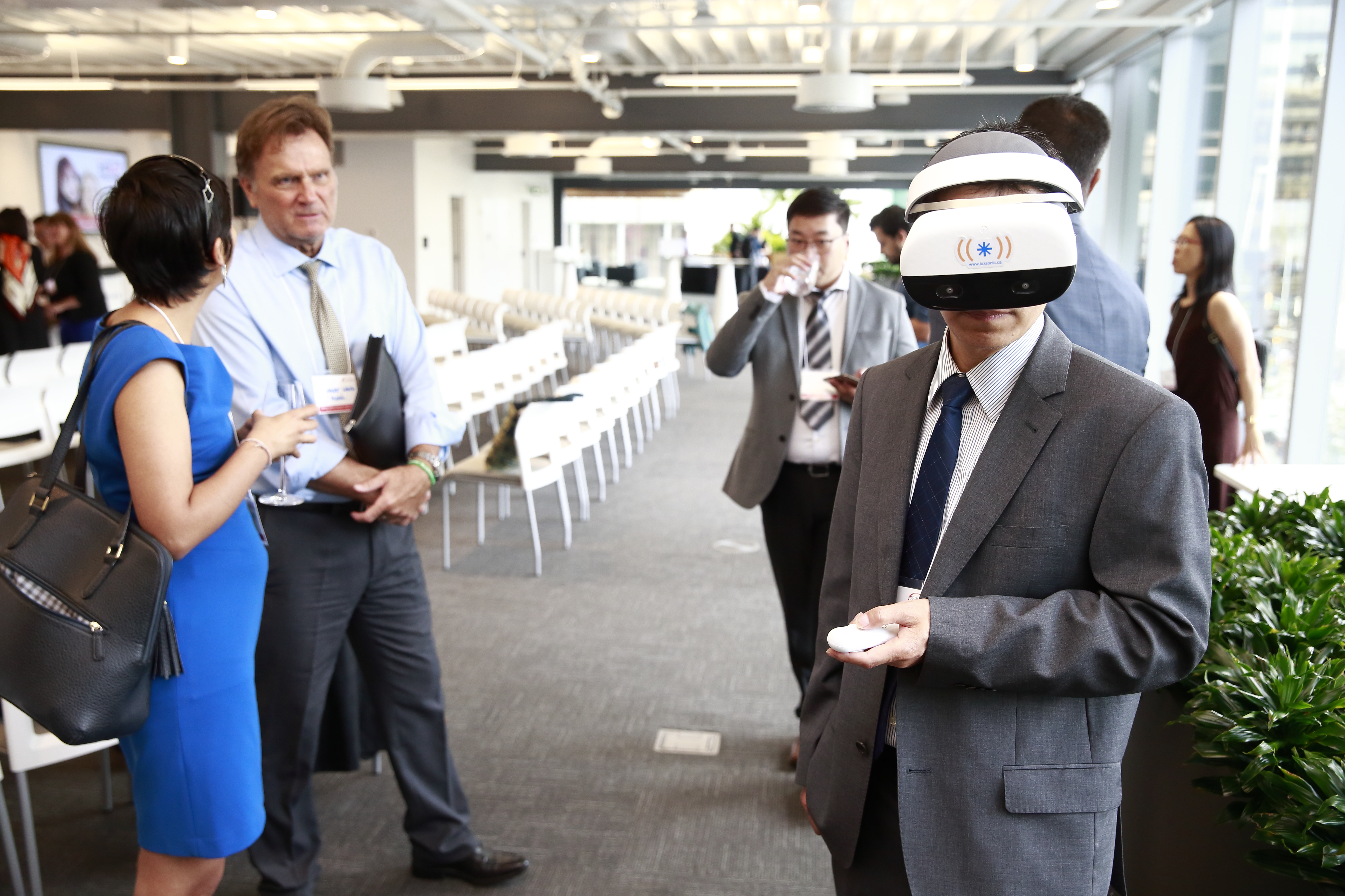 Tech company using virtual reality to improve dementia care
